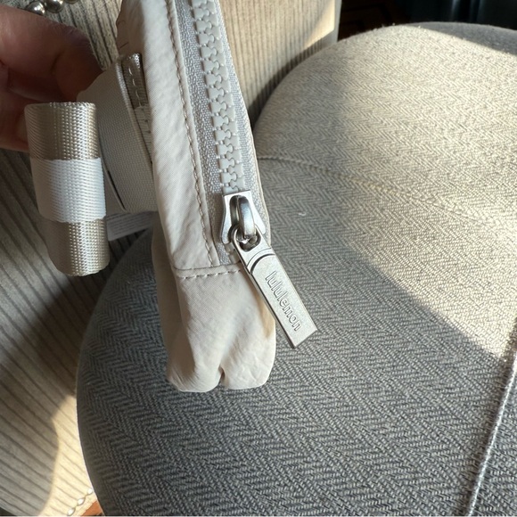 NWT Lulu Lemon belt bag - Picture 5 of 5